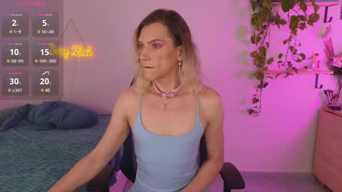 Vikky online show from 03.06.25