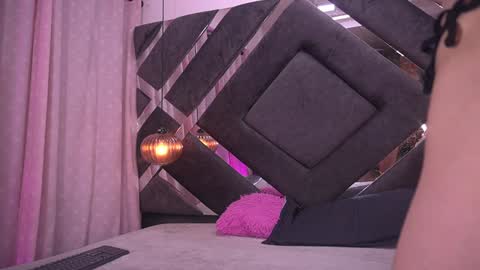 Violeta online show from 01.25.25