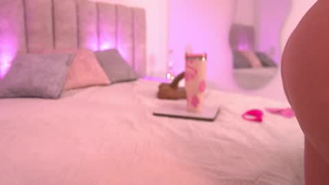 Violeta online show from 11.14.25