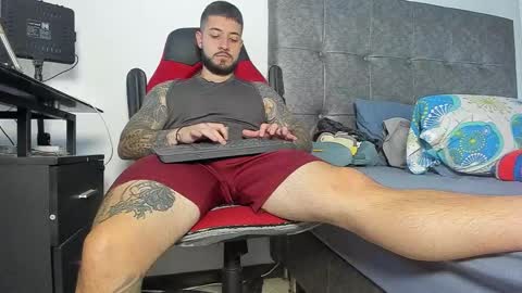 Snapshot of vyxen_ chatting on 02.03.26 vyxen_ online show from 02.03.26