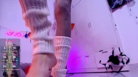 Waifu exe online show from 11.10.25