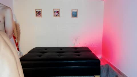 Sofia  Thiago online show from 03.05.26