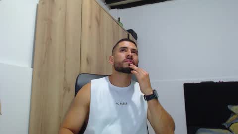 WALTER BROWN  online show from 11.04.25