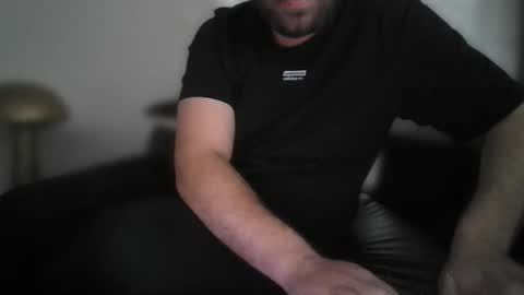 Snapshot of wanderlook chatting on 10.09.25 wanderlook online show from 10.09.25