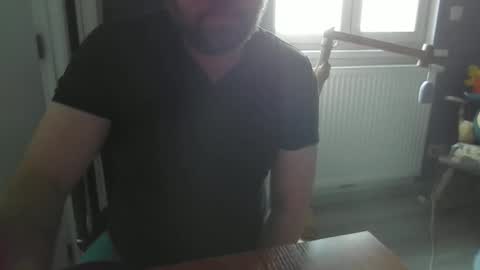 Snapshot of wanderlook chatting on 03.12.26 wanderlook online show from 03.12.26