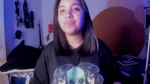 Snapshot of waningrosee chatting on 12.09.24 Waningrose Lu online show from 12.09.24