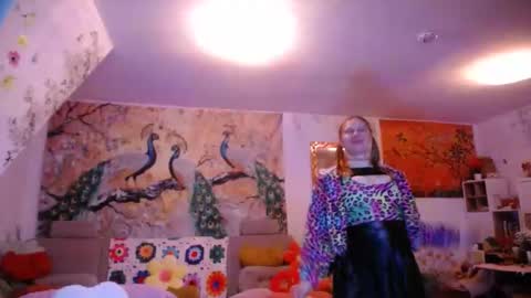 Emilia inst  online show from 11.23.25