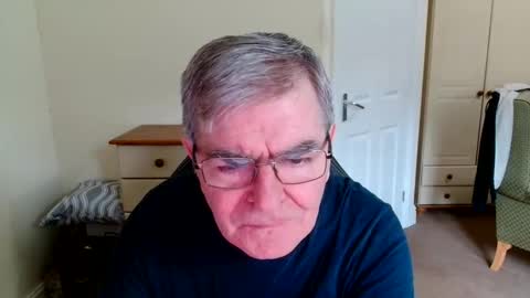 Snapshot of wanttobefree90 chatting on 04.06.26 wanttobefree90 online show from 04.06.26