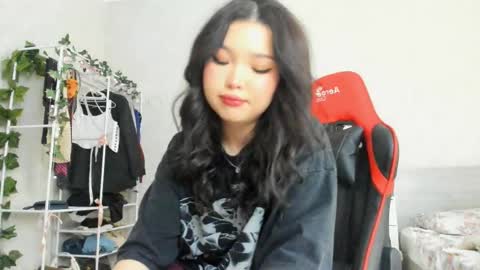 Snapshot of wastforu chatting on 02.13.25 wastforu online show from 02.13.25