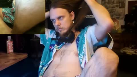 Snapshot of watchmegamer chatting on 11.24.25 watchmegamer online show from 11.24.25