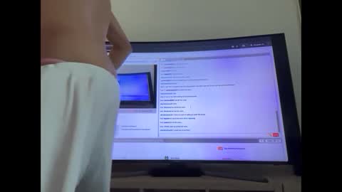 Snapshot of watchtheshow0 chatting on 09.29.25 Ty M online show from 09.29.25