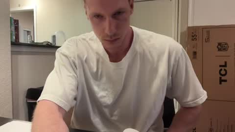 Im this ISH..CBs best male cam whore. OG. online show from 08.01.26