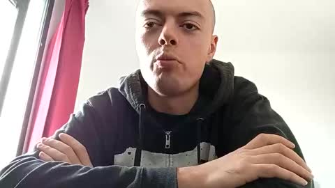 Snapshot of waterboyxp chatting on 11.10.25 waterboyxp online show from 11.10.25