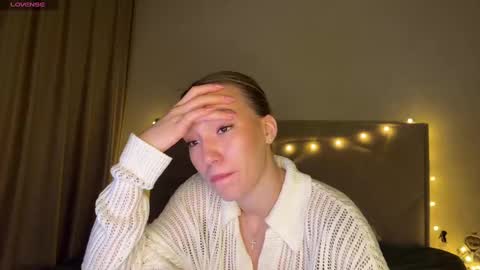 Snapshot of watergirl_ chatting on 01.23.25 Im saving up for a new car help me online show from 01.23.25