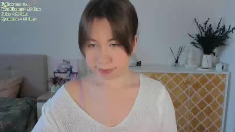 Snapshot of watermelon_sugar_ chatting on 02.14.25 Tess Pls support me with Can we reach 155 my favorite number online show from 02.14.25