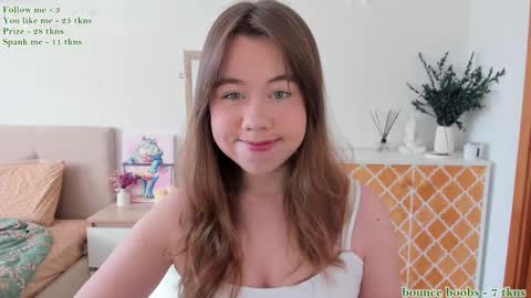 Snapshot of watermelon_sugar_ chatting on 02.15.25 Tess Pls support me with Can we reach 155 my favorite number online show from 02.15.25