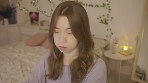 Snapshot of watermelon_sugar_ chatting on 03.12.26 Tess Pls support me with Can we reach 155 my favorite number online show from 03.12.26