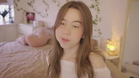 Snapshot of watermelon_sugar_ chatting on 03.27.26 Tess Pls support me with Can we reach 155 my favorite number online show from 03.27.26