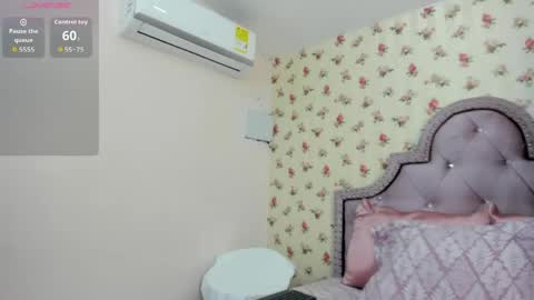 Milf Latina online show from 05.24.26