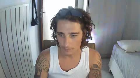 Snapshot of wave_boyy chatting on 03.29.26 wave_boyy online show from 03.29.26