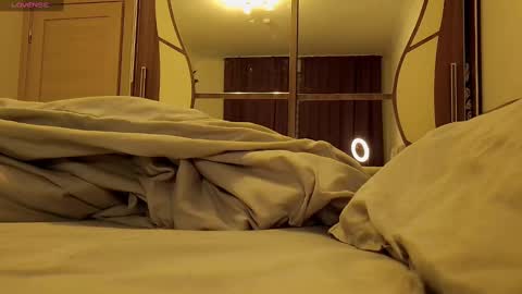 Mina online show from 12.11.24