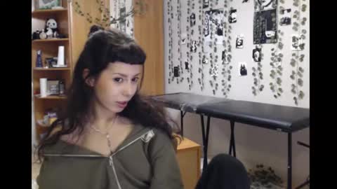 Mina online show from 11.01.25