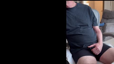 Luvs To Play. online show from 12.15.24