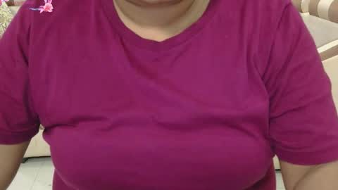 Snapshot of we_are_indian chatting on 10.07.25 khushiwife kabirhubby kavyasexy gf online show from 10.07.25