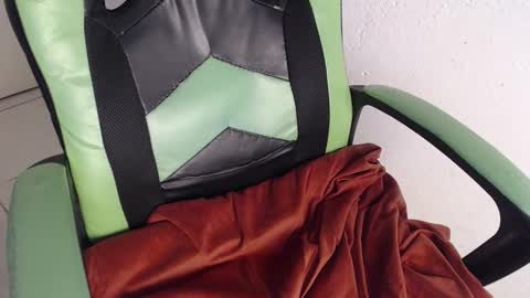 Trixie 3 online show from 11.25.25