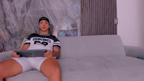 Jhonny Dick  his neighbors. online show from 09.14.25