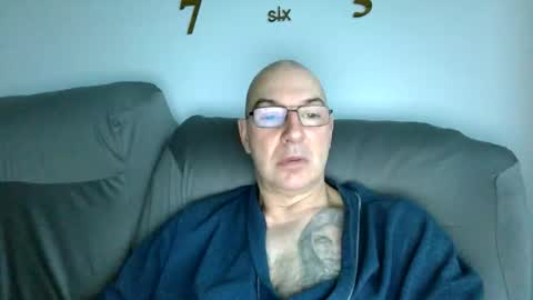 Snapshot of wechatistrokeurub chatting on 11.11.25 wechatistrokeurub online show from 11.11.25