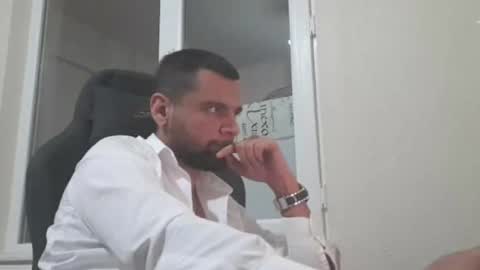 Snapshot of weezing442 chatting on 12.21.24 alp online show from 12.21.24