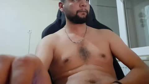 Snapshot of weezing442 chatting on 01.14.25 alp online show from 01.14.25