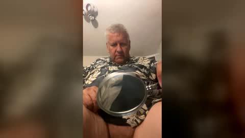 Snapshot of weightroom1958 chatting on 06.02.26 weightroom1958 online show from 06.02.26
