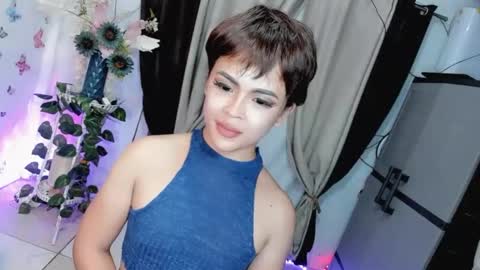Hi Im LOVIE Please dont forget to follow and thumbs up me online show from 05.15.26