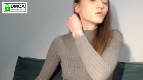 Snapshot of weltmilen chatting on 10.11.25 Milena online show from 10.11.25