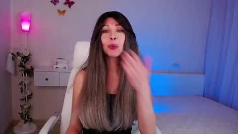 Wendi Foster online show from 02.12.26