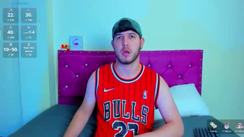 Snapshot of wendyyhot69 chatting on 02.22.26 wendyyhot69 online show from 02.22.26