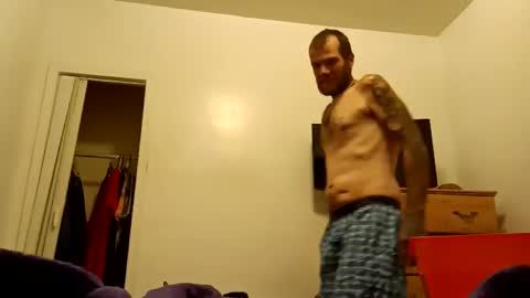 Snapshot of wertschris187 chatting on 12.01.25 wertschris187 online show from 12.01.25