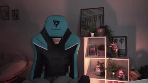 little girl who is always rightLisa online show from 02.24.25