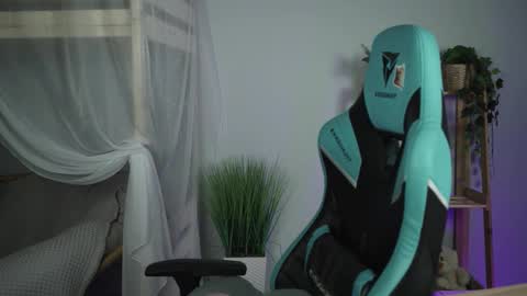 little girl who is always rightLisa online show from 11.02.25