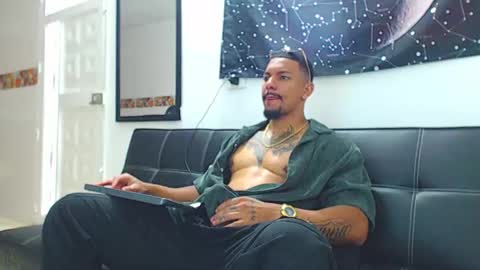 Wesley Rogger online show from 12.01.25