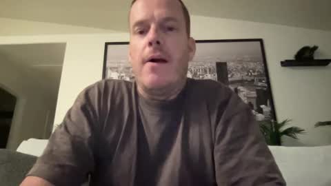 Snapshot of westcoastguy213 chatting on 10.09.25 westcoastguy213 online show from 10.09.25