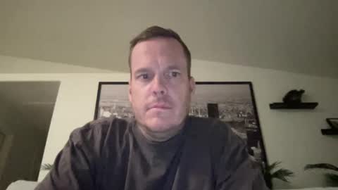 Snapshot of westcoastguy213 chatting on 10.22.25 westcoastguy213 online show from 10.22.25