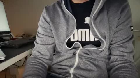 wet_adidasboy online show from 11.14.25