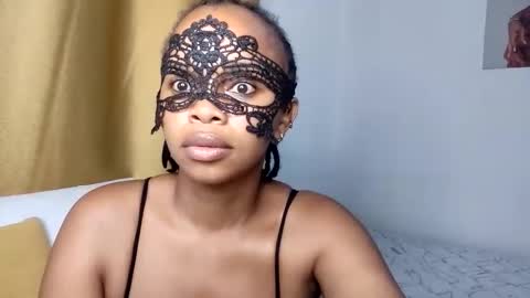 Snapshot of wet_rose001 chatting on 02.11.26 Rozie online show from 02.11.26