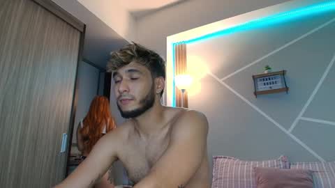 Mia and Dylan online show from 11.02.25