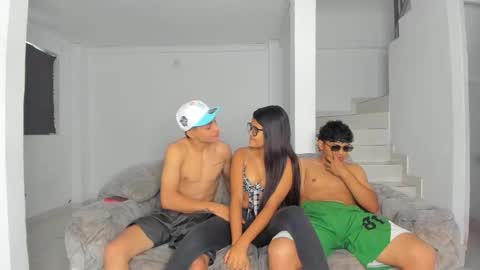 --New girls--TamyDark hair girl--Aitana--Mathiasglasses boy--Peter online show from 09.25.25