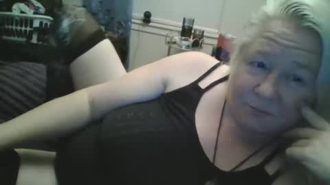 Snapshot of whipsnap19 chatting on 10.27.25 whipsnap19 online show from 10.27.25