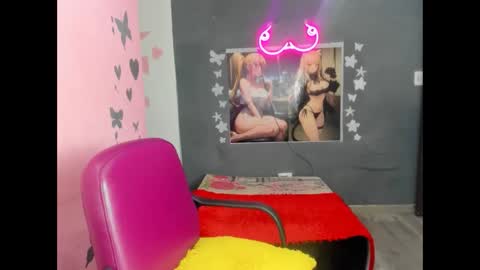 Snapshot of white_luna1 chatting on 02.25.26 white_luna1 online show from 02.25.26